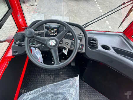 Terminal tractor 2025  Terberg YT 223 4x2 aangedreven terminal trekker (18)