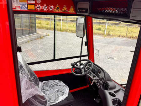 Terminal tractor 2025  Terberg YT 223 4x2 aangedreven terminal trekker (6)