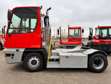 Terminal tractor 2025  Terberg YT 223 4x2 aangedreven terminal trekker (5)