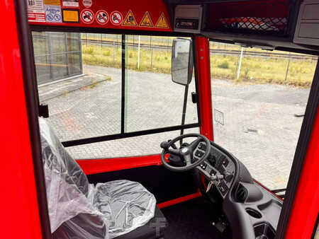 Terminal tractor 2025  Terberg YT 223 4x2 aangedreven terminal trekker (6)