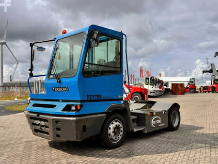 Terminálový traktor 2019  Terberg YT 222 4x2 aangedreven terminal trekker (8)