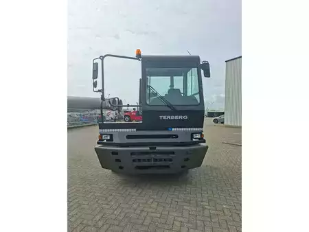 Terminálový traktor 2016  Terberg YT 222 4x2 aangedreven terminal trekker (3)
