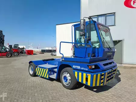 Terminálový traktor 2018  Terberg YT 222 4x2 aangedreven terminal trekker (18)