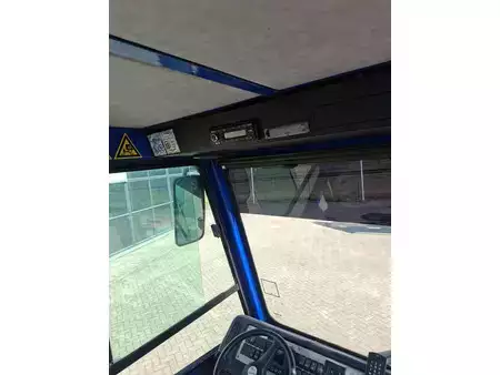 Terminálový traktor 2018  Terberg YT 222 4x2 aangedreven terminal trekker (7)