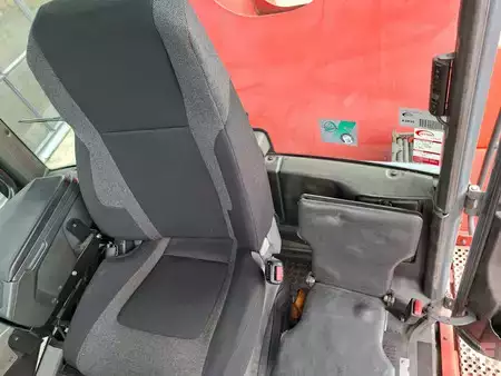 Reachstacker 2015  Kalmar DRG450-60S5 (14)
