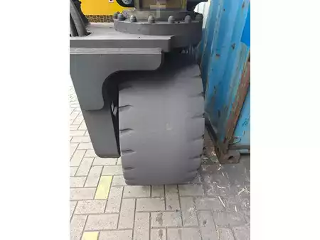 Carrelli elevatori per container 2019  Combilift SC3TA (10)