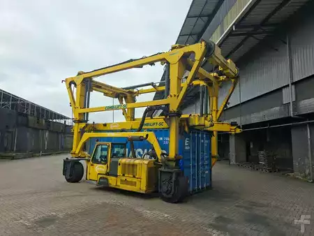 Carrelli elevatori per container 2019  Combilift SC3TA (3)