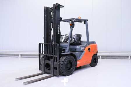 Diesel truck Toyota 40-8-FD-45-N