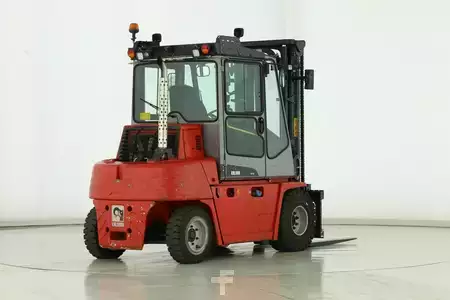 Empilhador diesel 2016  Kalmar DCF-50-6-H (2)