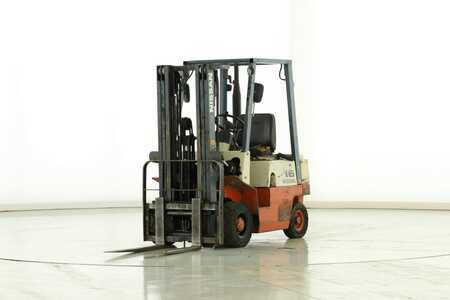 Diesel Forklifts - Nissan FJ-01-A-18-U (1)