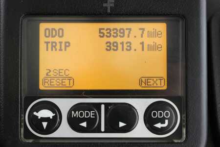 Carretilla elevadora GLP 2018  Toyota 02-8-FGJF-35 (5)