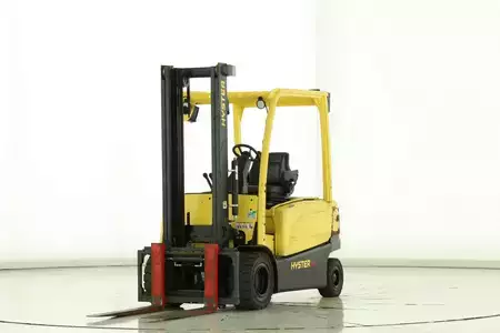Elektro 4 Rad 2018  Hyster J-3.0-XN (1)