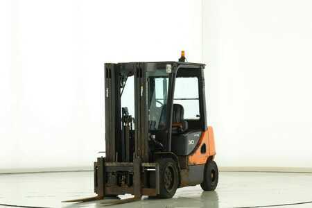 Dieseltruck 2012  Doosan D-30-S-5 (1)