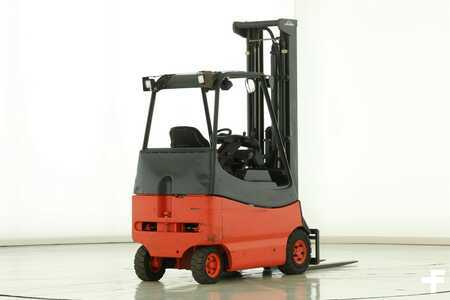 Elektro čtyřkolový VZV 2002  Linde E-20-600-02 (336) (2)