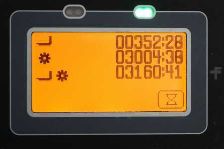Carrelli elettrici 4 ruote 2016  Toyota 8-FBMT-25 (5)