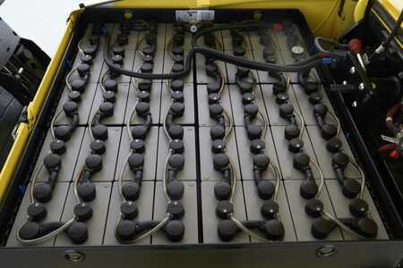 Carrelli elettrici 4 ruote 2018  Hyster J-3.0-XN (3)