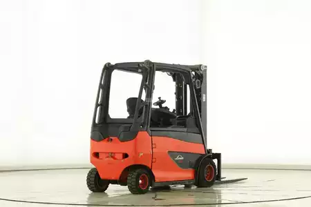Electric - 4 wheels 2011  Linde E-30-HL-01-600 (387) (2)