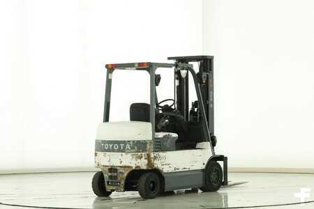 Elektro 4 Rad 2008  Toyota 7-FBMF-30 (2)