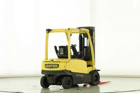 Carrelli elettrici 4 ruote 2017  Hyster J-3.0-XN (2)