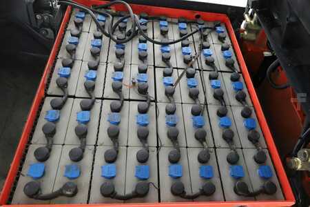 4-wiel elektrische heftrucks 2012  Linde E-30-L-01 (387) (3)