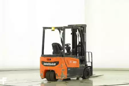 Chariots électriques à 3 roues 2018  Doosan B-20-T-7 (2)