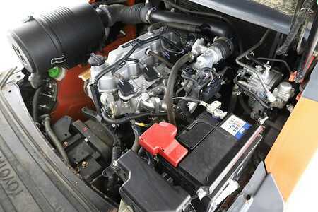 Carrelli elevatori GPL 2021  Toyota 8-FG-35-N (3)