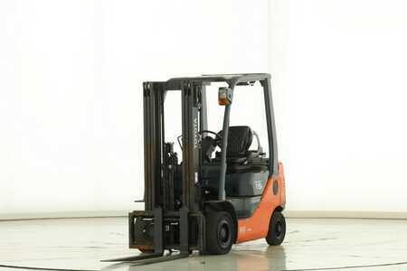 Gasoltruck 2019  Toyota 02-8-FGF-15 (1)