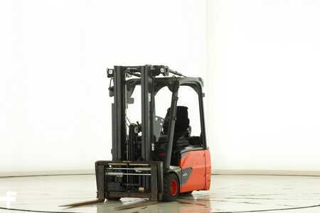 Elektro 3 Rad 2016  Linde E-20-L-02 (386) (1)