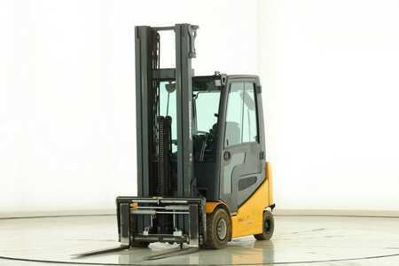 Carrelli elettrici 4 ruote 2015  Jungheinrich EFG-425-KS (1)