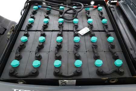 Chariots électriques à 4 roues 2018  Toyota 8-FBM-20-T (3)