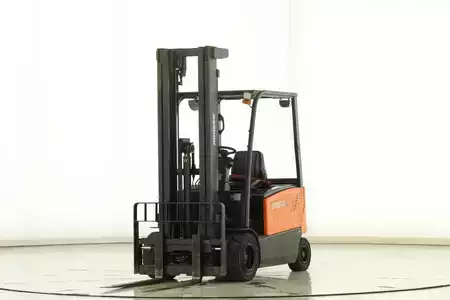 Elektro čtyřkolový VZV 2018  Doosan B-25-X-7 (1)