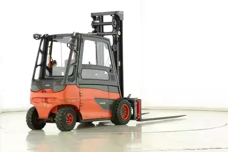 Eléctrico - 4 rodas 2020  Linde E-40-HL-01-600 (388) (2)
