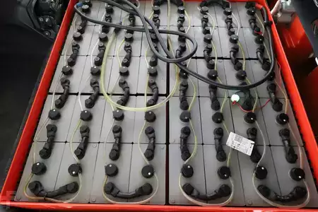 Eléctrico - 4 rodas 2020  Linde E-40-HL-01-600 (388) (3)