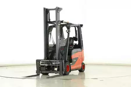 Electric - 4 wheels 2018  Linde E-30-HL-01-600 (387) (1)