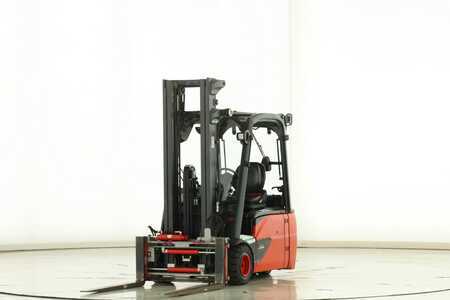 Electric - 3 wheels 2020  Linde E-20-L-02 (386) (1)