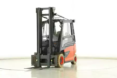 Eléctrico - 4 rodas 2017  Linde E-40-HL-01-600 (388) (1)