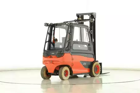Eléctrico - 4 rodas 2017  Linde E-40-HL-01-600 (388) (2)