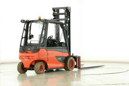 Elektromos 4 kerekű 2018  Linde E-40-HL-01-600 (388) (2)