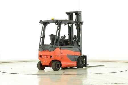 Eléctrica de 4 ruedas 2019  Linde E-25-RHL-01-600 (387) (2)