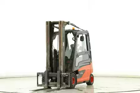 Electric - 4 wheels 2016  Linde E-30-L-02 (387) (1)