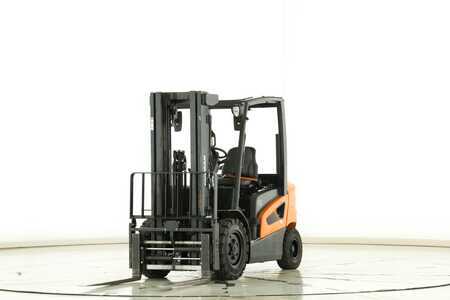 Carrelli elevatori diesel 2021  Doosan D-25-S-9 (1)