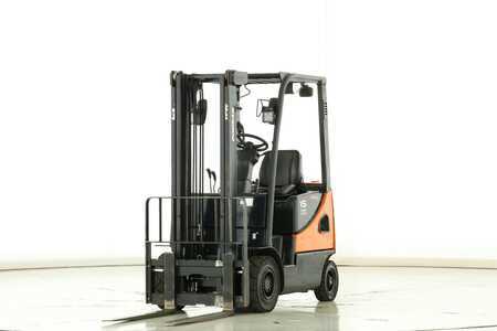 Carrelli elevatori diesel 2014  Doosan D-15-S-5 (1)