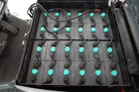 Chariots électriques à 4 roues 2017  Toyota 8-FBM-16-T (3)