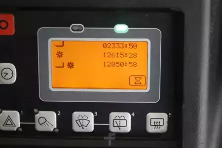 Chariots électriques à 4 roues 2017  Toyota 8-FBM-16-T (5)