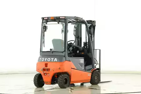 Chariots électriques à 4 roues 2017  Toyota 8-FBM-18-T (2)