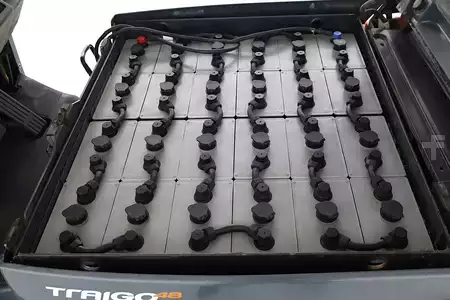 Chariots électriques à 4 roues 2017  Toyota 8-FBM-18-T (3)