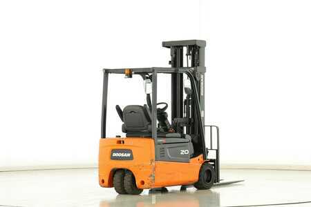 Elektro tříkolové VZV 2010  Doosan B-20-T-5 (2)