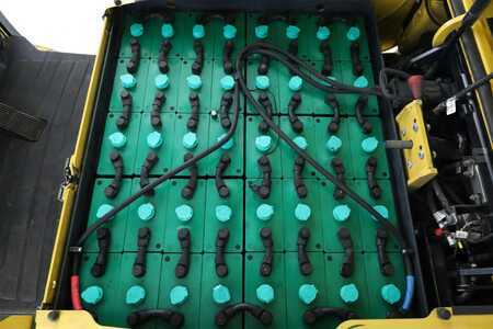 Chariots électriques à 4 roues 2017  Yale ERP-35-VL-E-2295 (3)