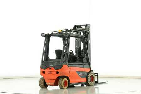 Carrelli elettrici 4 ruote 2011  Linde E-25-L-01 (387) (2)
