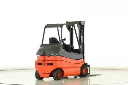 Electric - 4 wheels 1997  Linde E-30-02 (336) (2)